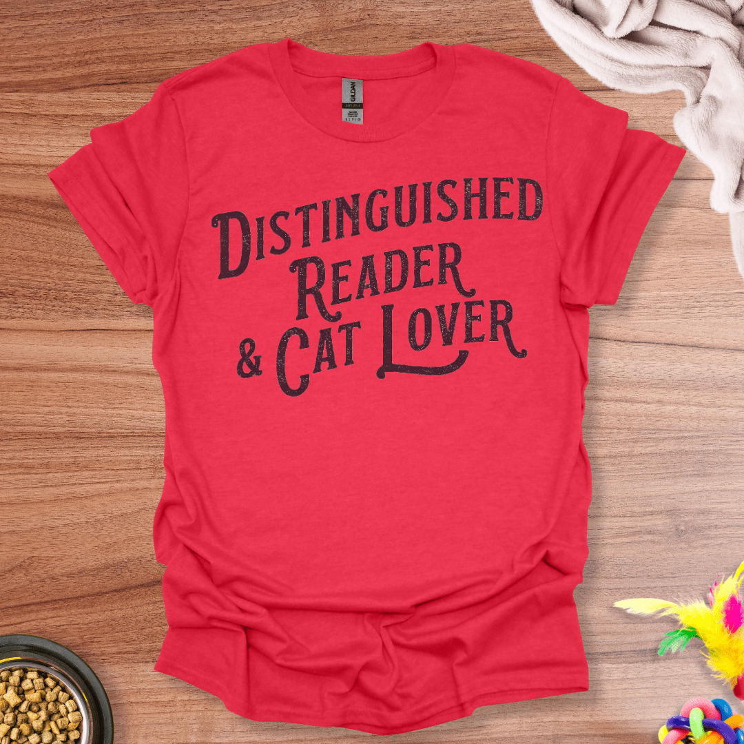 Book and Cat Expert T-Shirt